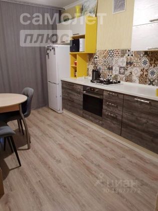 Продажа 2-комнатной квартиры 64 м², 1/10 этаж