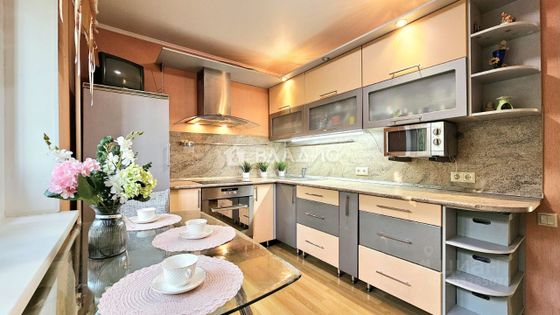 Продажа 2-комнатной квартиры 69,1 м², 1/12 этаж