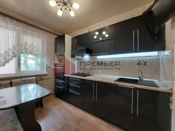 Продажа 3-комнатной квартиры 65 м², 4/9 этаж