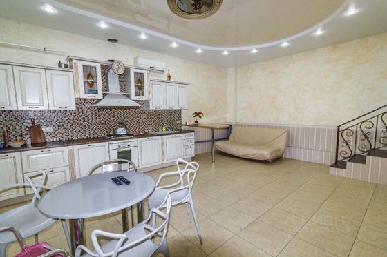 Аренда дома, 150 м², с участком 3 сотки