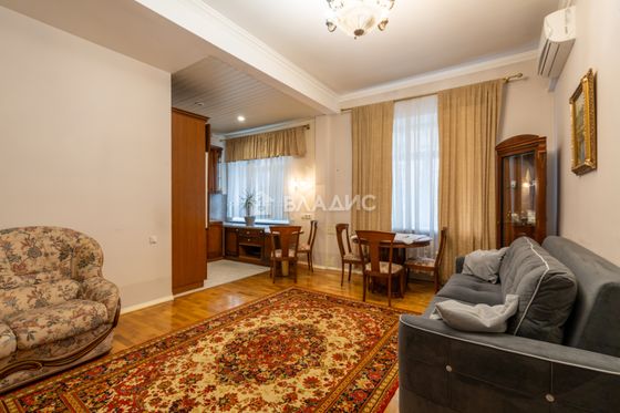 Продажа 3-комнатной квартиры 70,9 м², 3/9 этаж