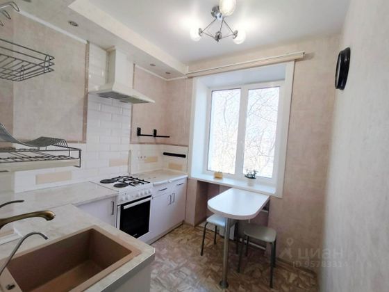 Продажа 2-комнатной квартиры 42,2 м², 2/3 этаж