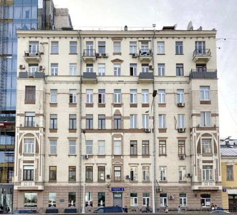 Продажа 2-комнатной квартиры 63 м², 7/7 этаж