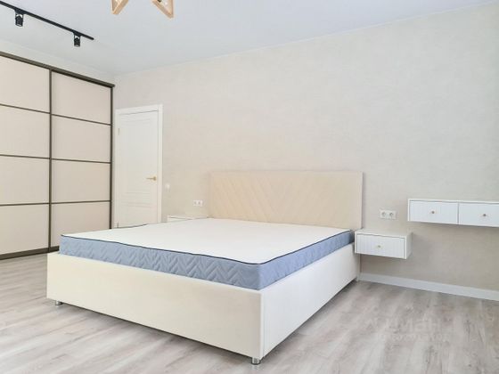 Продажа 3-комнатной квартиры 95 м², 1/6 этаж