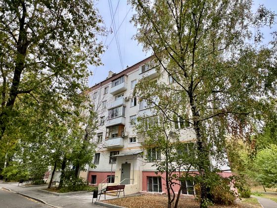 Продажа 1 комнаты, 50,6 м², 5/5 этаж