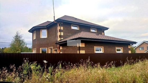 Продажа дома, 200 м², с участком 7 соток