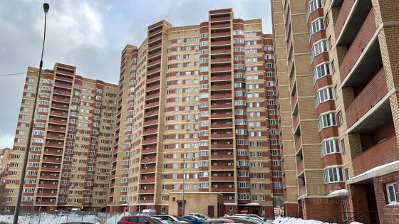 Продажа 2-комнатной квартиры 60 м², 3/19 этаж