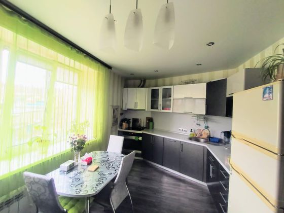 Продажа многокомнатной квартиры 112,7 м², 3/5 этаж