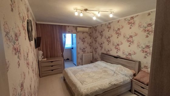 Продажа 4-комнатной квартиры 85 м², 2/10 этаж