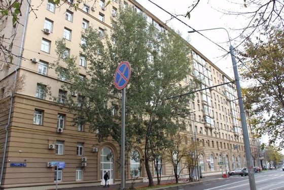 Продажа 1 комнаты, 53 м², 10/10 этаж