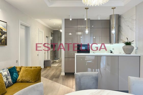 Продажа 3-комнатной квартиры 80 м², 15/25 этаж