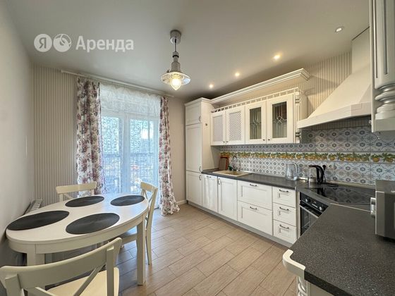 Аренда 2-комнатной квартиры 64 м², 2/20 этаж