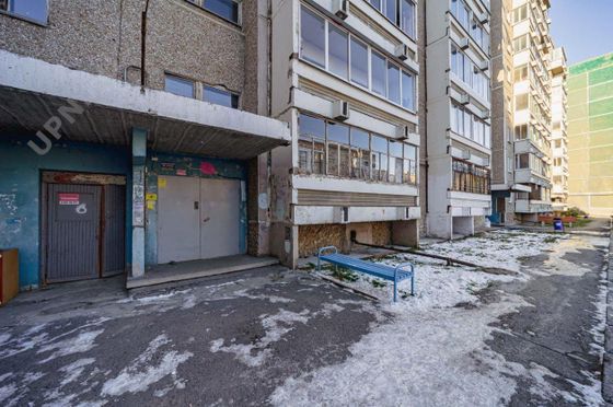 Продажа 3-комнатной квартиры 64 м², 9/9 этаж