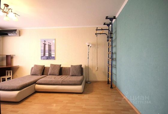 Продажа 2-комнатной квартиры 55 м², 2/10 этаж