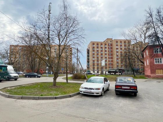 Продажа 4-комнатной квартиры 70 м², 1/4 этаж