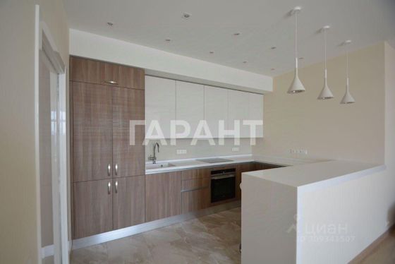 Продажа 3-комнатной квартиры 96 м², 13/19 этаж