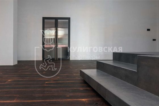 Продажа 4-комнатной квартиры 220 м², 4/7 этаж