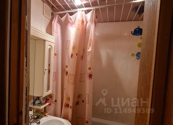 Продажа 3-комнатной квартиры 64 м², 2/5 этаж