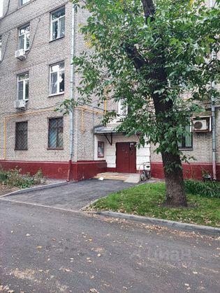 Продажа 1 комнаты, 42 м², 1/5 этаж