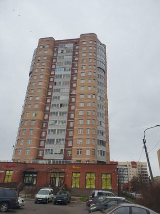 Продажа 2-комнатной квартиры 68,2 м², 15/17 этаж