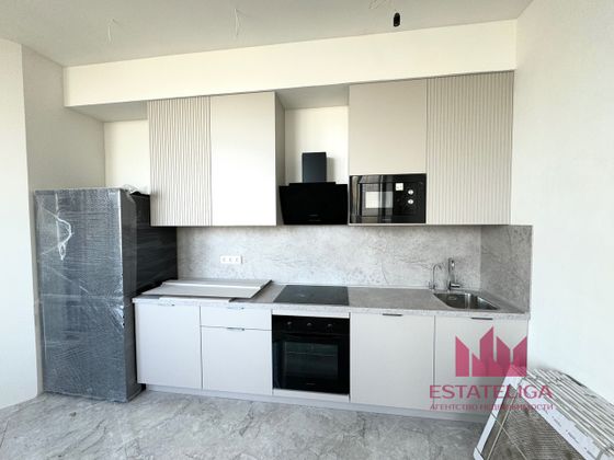 Продажа 3-комнатной квартиры 101 м², 40/51 этаж