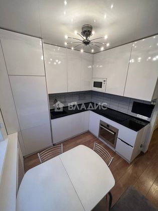 Продажа 2-комнатной квартиры 54 м², 17/25 этаж