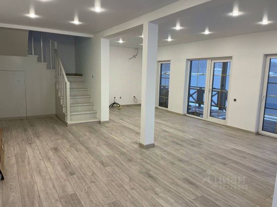 Продажа дома, 160 м², с участком 8 соток