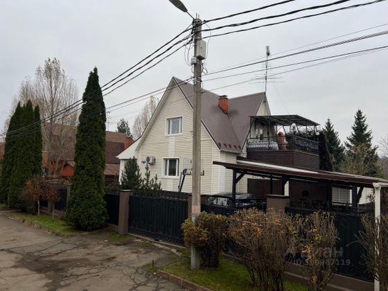 Продажа дома, 257,3 м², с участком 19 соток