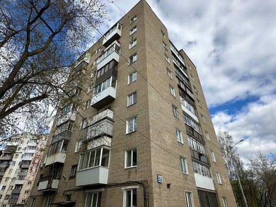 Продажа 2-комнатной квартиры 45 м², 1/10 этаж