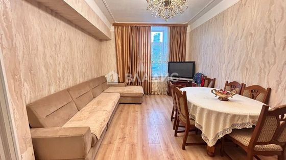 Продажа 3-комнатной квартиры 82 м², 2/5 этаж