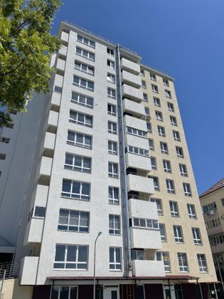 Продажа 2-комнатной квартиры 42 м², 2/12 этаж