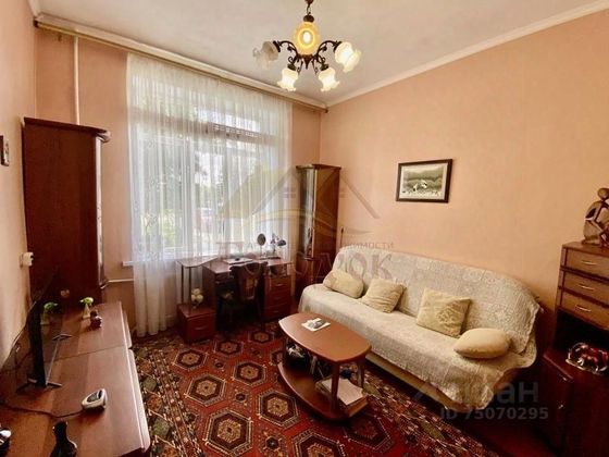 Продажа 2-комнатной квартиры 53 м², 1/5 этаж