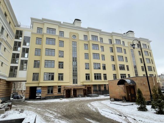 Продажа 2-комнатной квартиры 64 м², 1/5 этаж