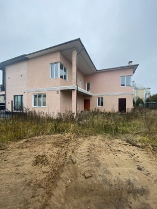 Продажа дома, 270 м², с участком 6 соток