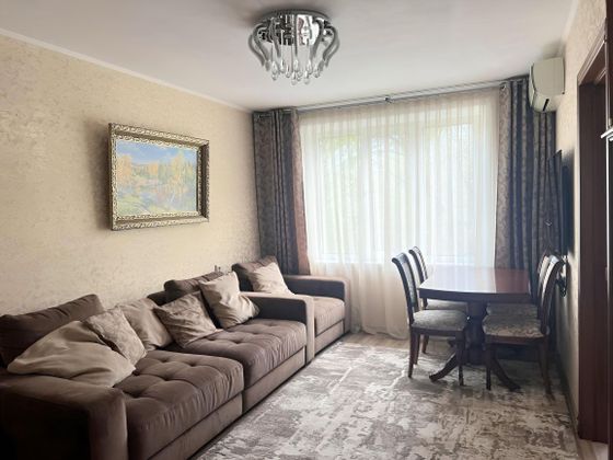 Продажа 4-комнатной квартиры 64 м², 3/9 этаж