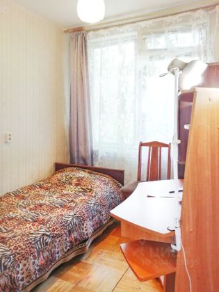 Аренда 1 комнаты, 60 м², 2/5 этаж