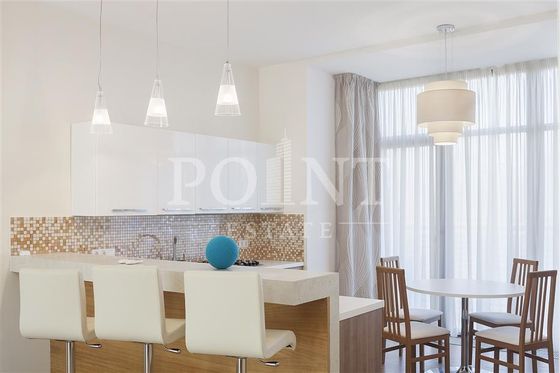 Продажа дома, 320 м², с участком 3 сотки