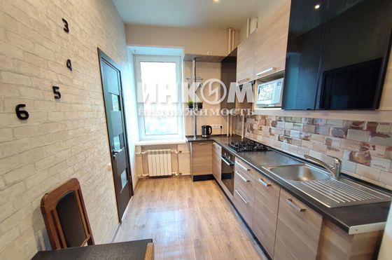 Продажа 2-комнатной квартиры 61,5 м², 2/5 этаж