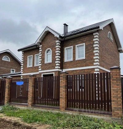 Продажа дома, 211,8 м², с участком 8 соток