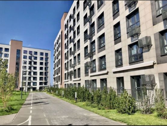 Продажа 2-комнатной квартиры 41,8 м², 1/9 этаж