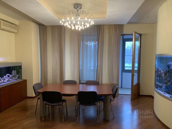 Продажа 3-комнатной квартиры 128 м², 2/25 этаж