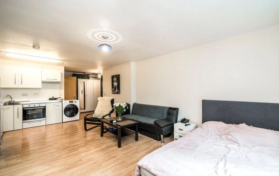 Продажа квартиры-студии 23 м², 3/8 этаж