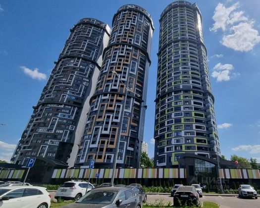 Продажа 3-комнатной квартиры 137 м², 29/37 этаж