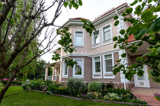 Продажа дома, 533 м²