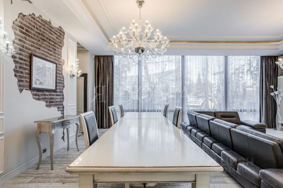 Аренда дома, 430 м², с участком 2 сотки