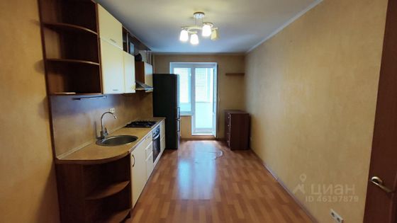 Продажа 1-комнатной квартиры 40 м², 2/10 этаж