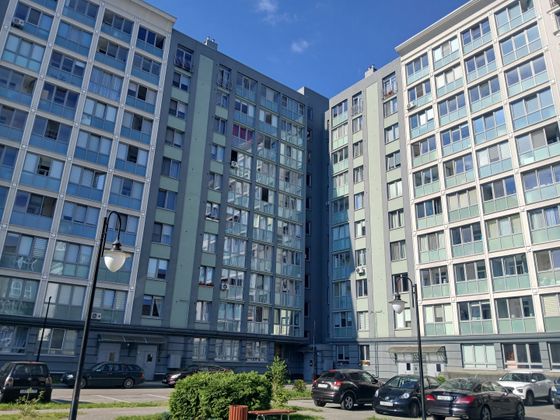 Продажа 2-комнатной квартиры 63 м², 2/10 этаж