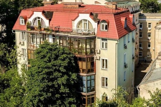 Продажа 4-комнатной квартиры 166,7 м², 1/5 этаж