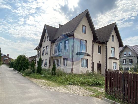 Продажа дома, 170 м², с участком 2 сотки