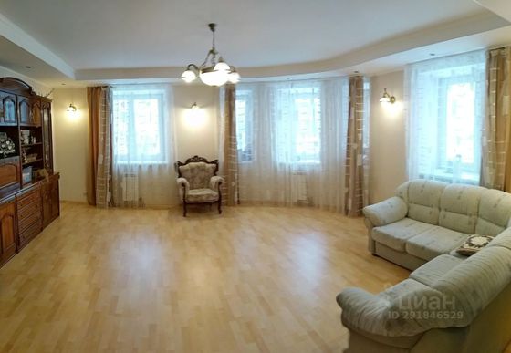 Продажа 3-комнатной квартиры 121 м², 2/8 этаж